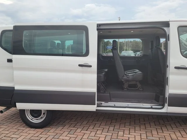 New 2026 Oxford White Ford XL image 11