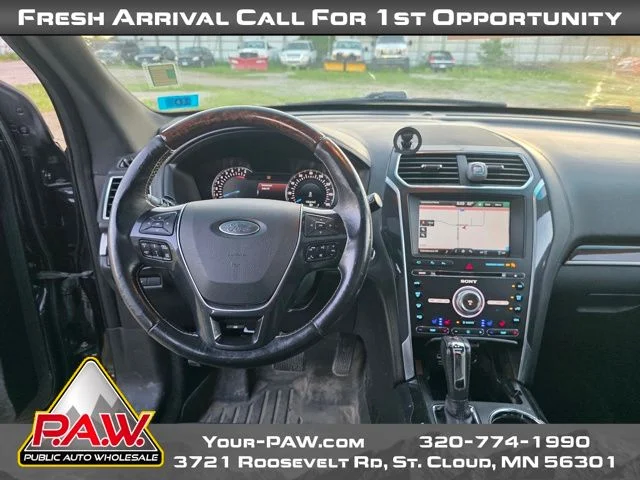 Used 2016 Black Ford Platinum image 11