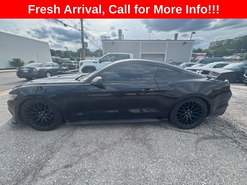 Used 2017 Black Ford GT Premium image 24