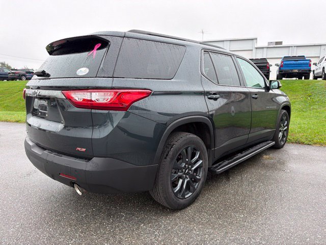 Used 2020 GRAPHITE METALLIC Chevrolet RS image 6
