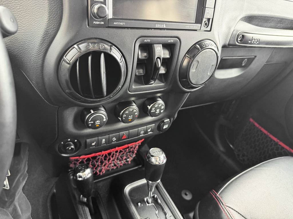 Used 2018 Gray Jeep Unlimited Rubicon image 21