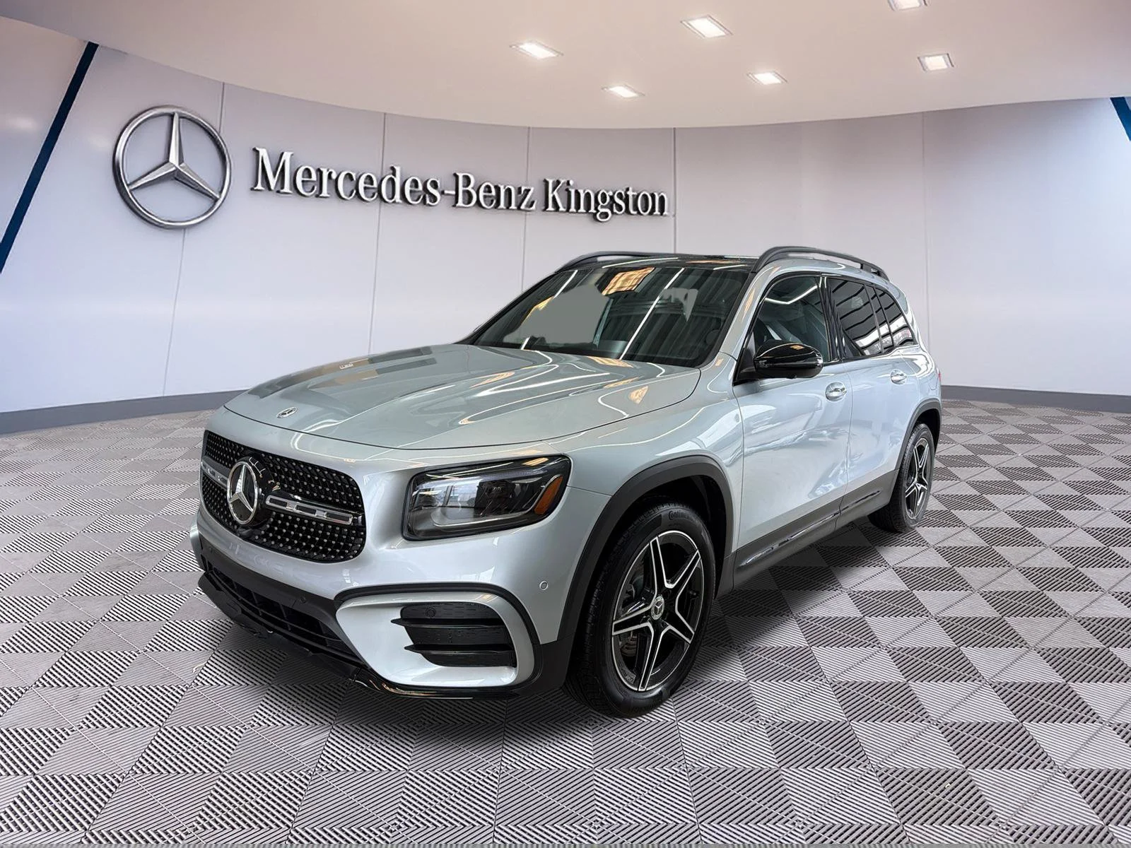 Used 2026 Silver Mercedes-Benz GLB 250 image 10