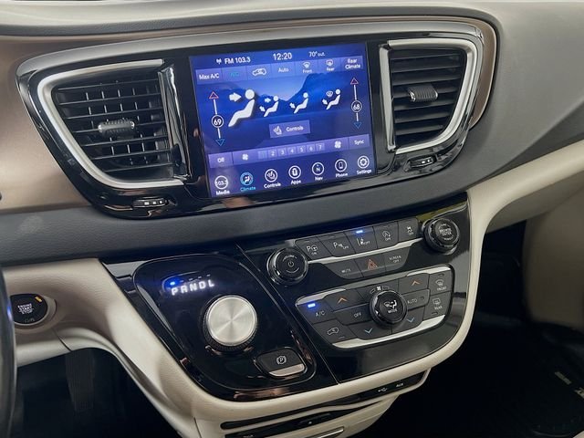 2019 Chrysler Pacifica Touring L Plus - Photo 20