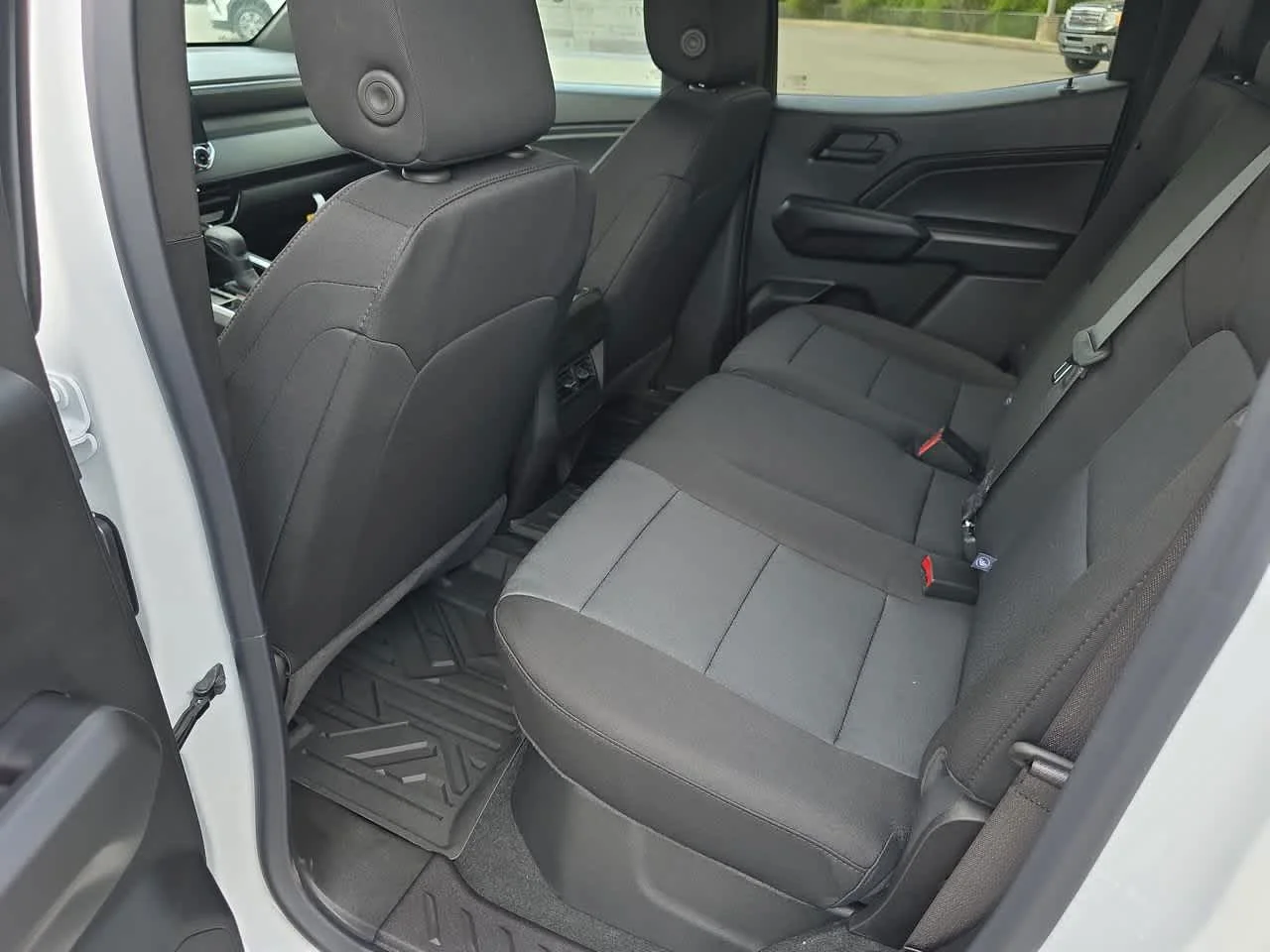 2026 Chevrolet Colorado Work Truck - Photo 13