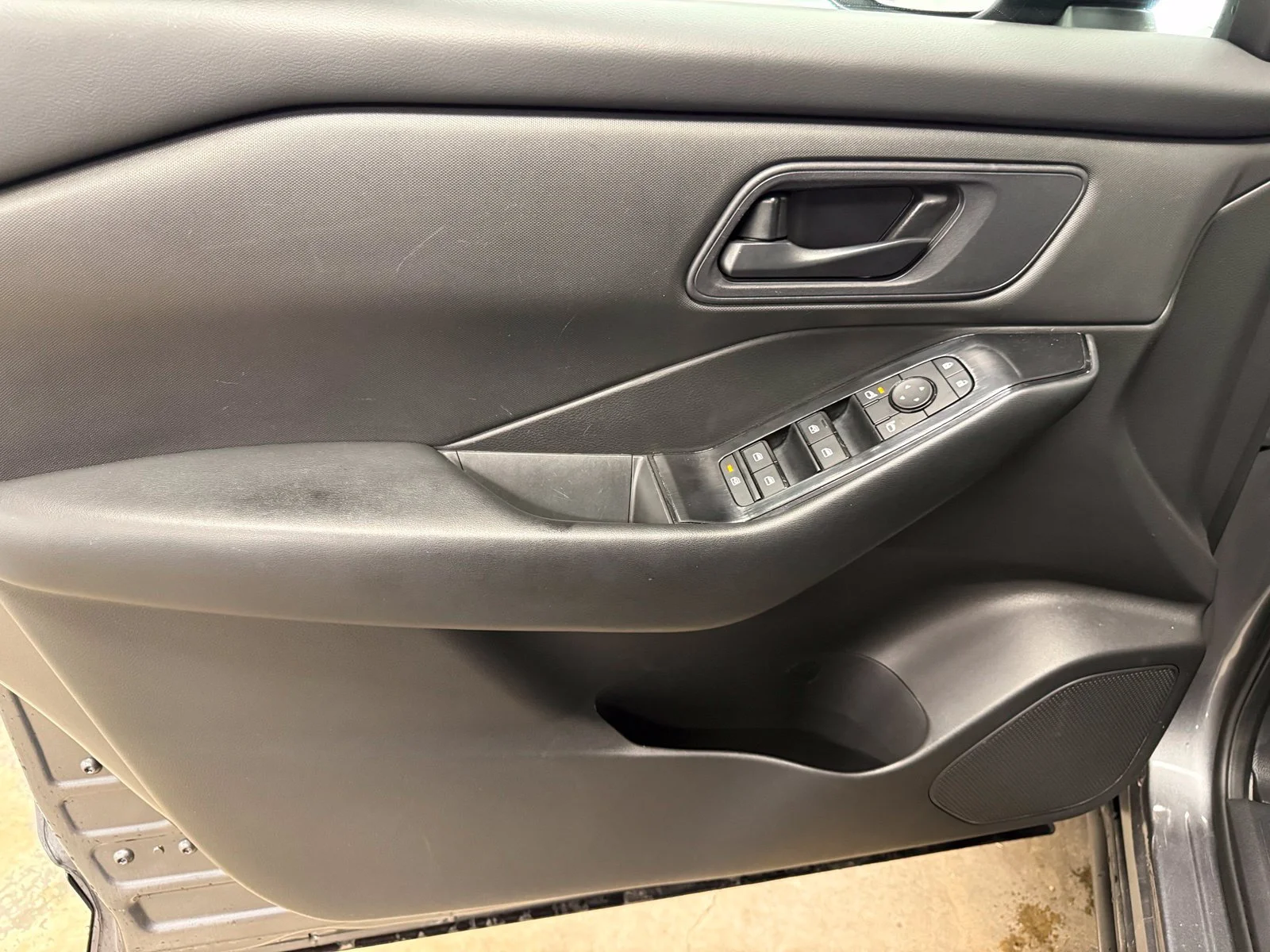 Used 2024 Gray Nissan S image 20