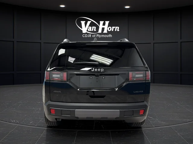 New 2026 Diamond Black Crystal Pearl-Coat Exterior Paint Jeep Limited image 6