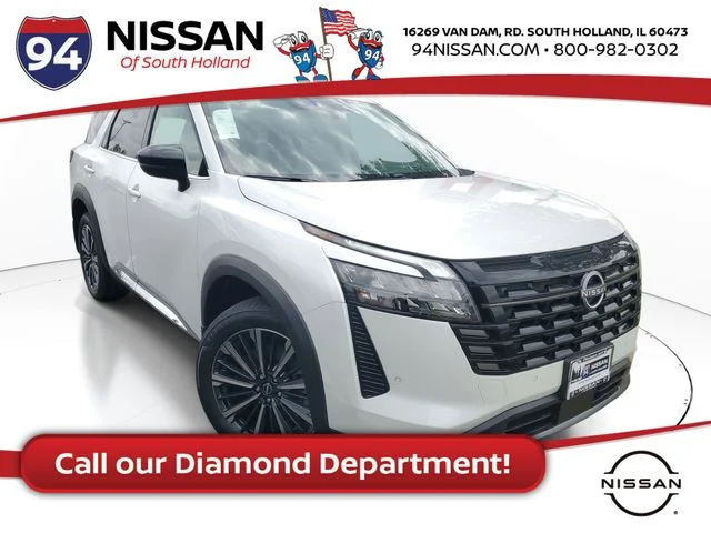 2026 Nissan Pathfinder Platinum 4WD's photo
