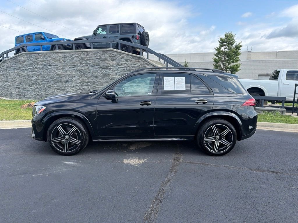 Used 2025 Black Mercedes-Benz GLE 450 image 4