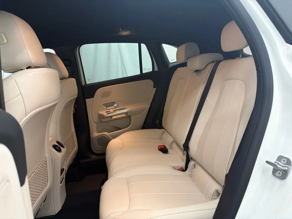 New 2026 White Mercedes-Benz GLA 250 image 21