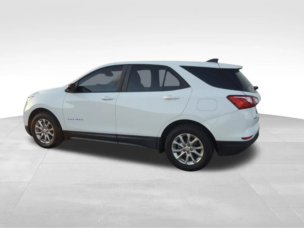 Used 2021 White Chevrolet LS image 3