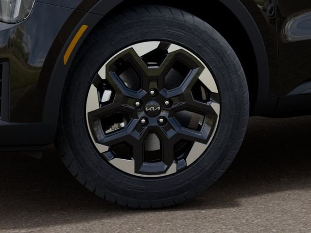 New 2026 Ebony Black Kia S image 9
