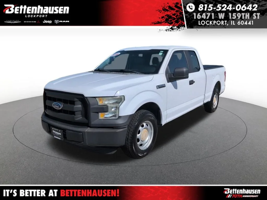 Used 2016 White Ford XL image 1