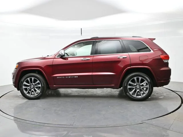 Used 2018 Velvet Red Pearlc Jeep Overland image 4