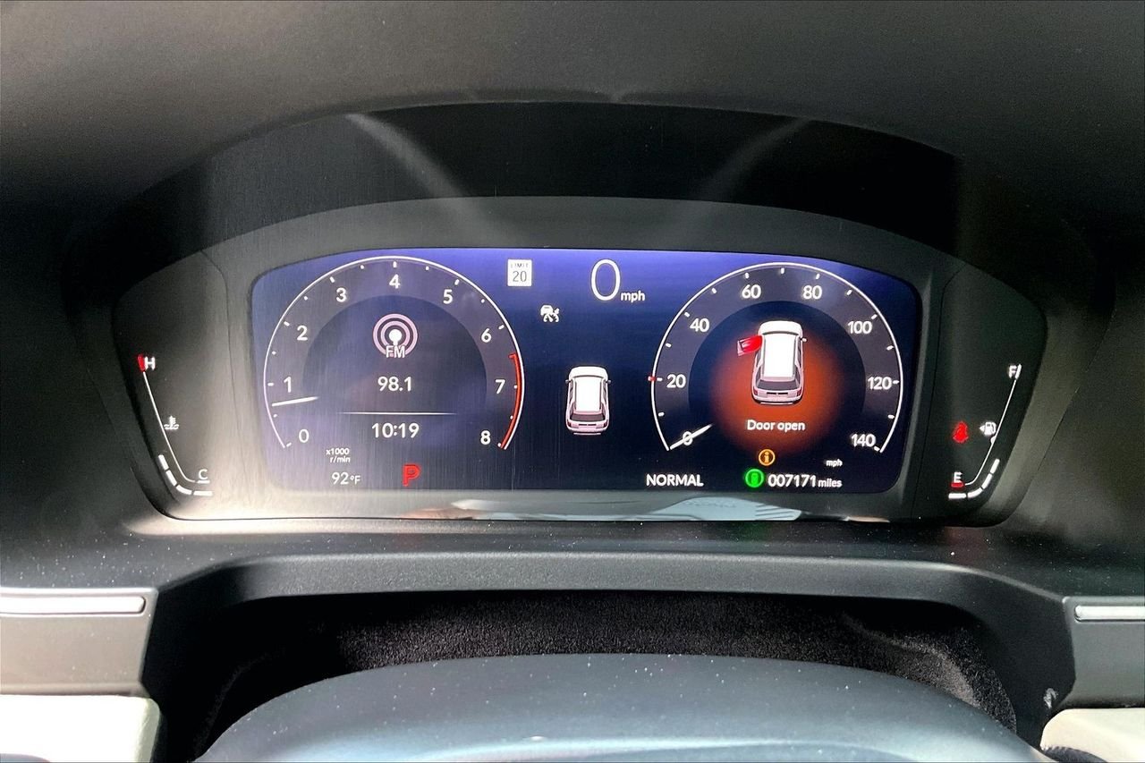 Used 2026 White Honda  image 12