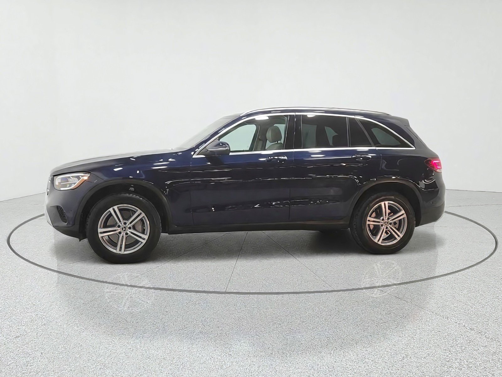 Used 2022 Lunar Blue Metallic Mercedes-Benz GLC 300 4MATIC® SUV image 8