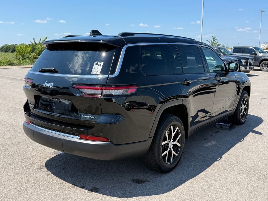 Used 2023 Black Jeep Limited image 19