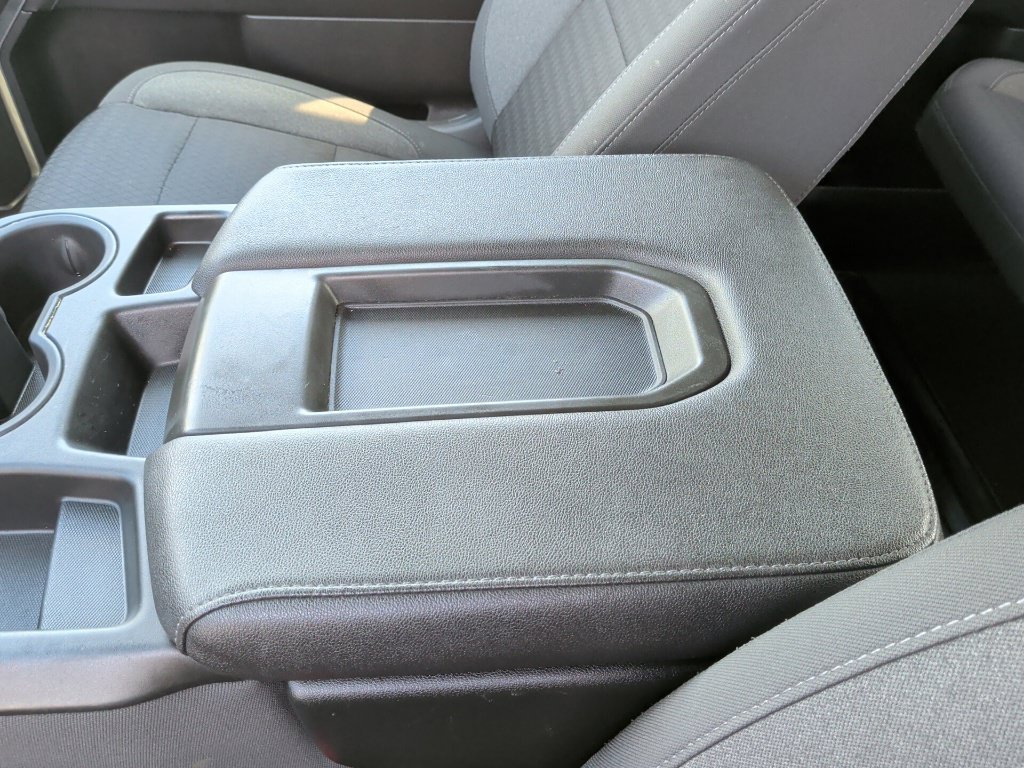 Used 2025 White Chevrolet LT image 30