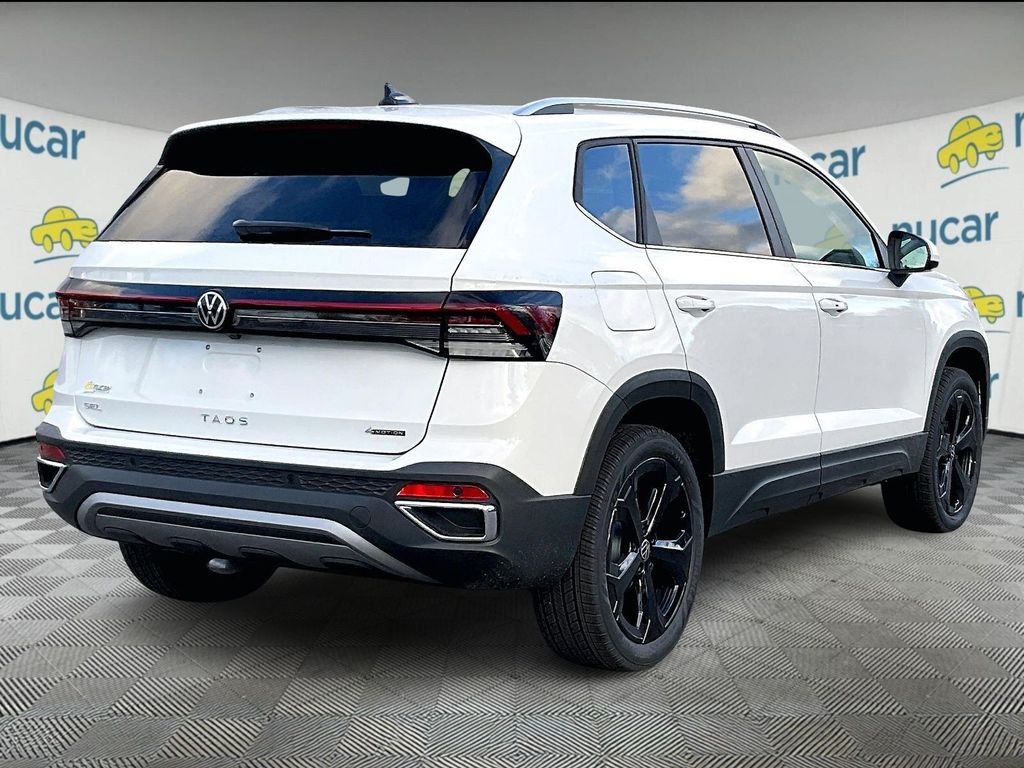New 2026 Pure White Volkswagen 1.5T SEL image 7