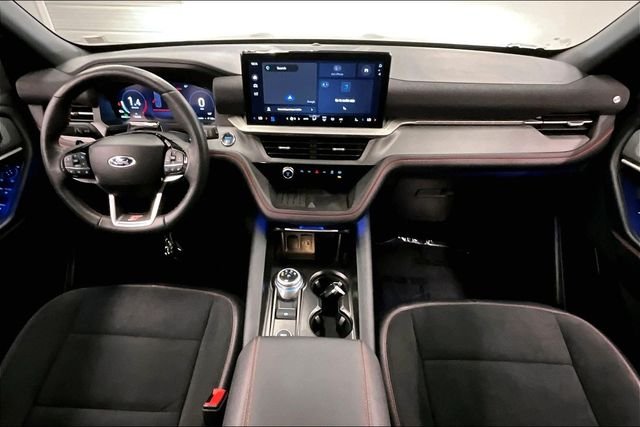 2025 Ford Explorer ST - Photo 18