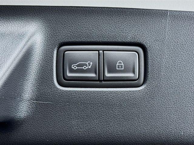 New 2026 White Hyundai SEL FWD image 41