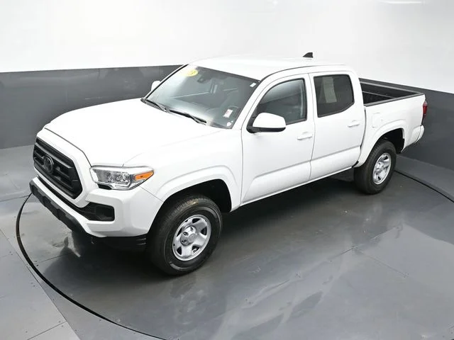 Used 2023 White Toyota SR image 39