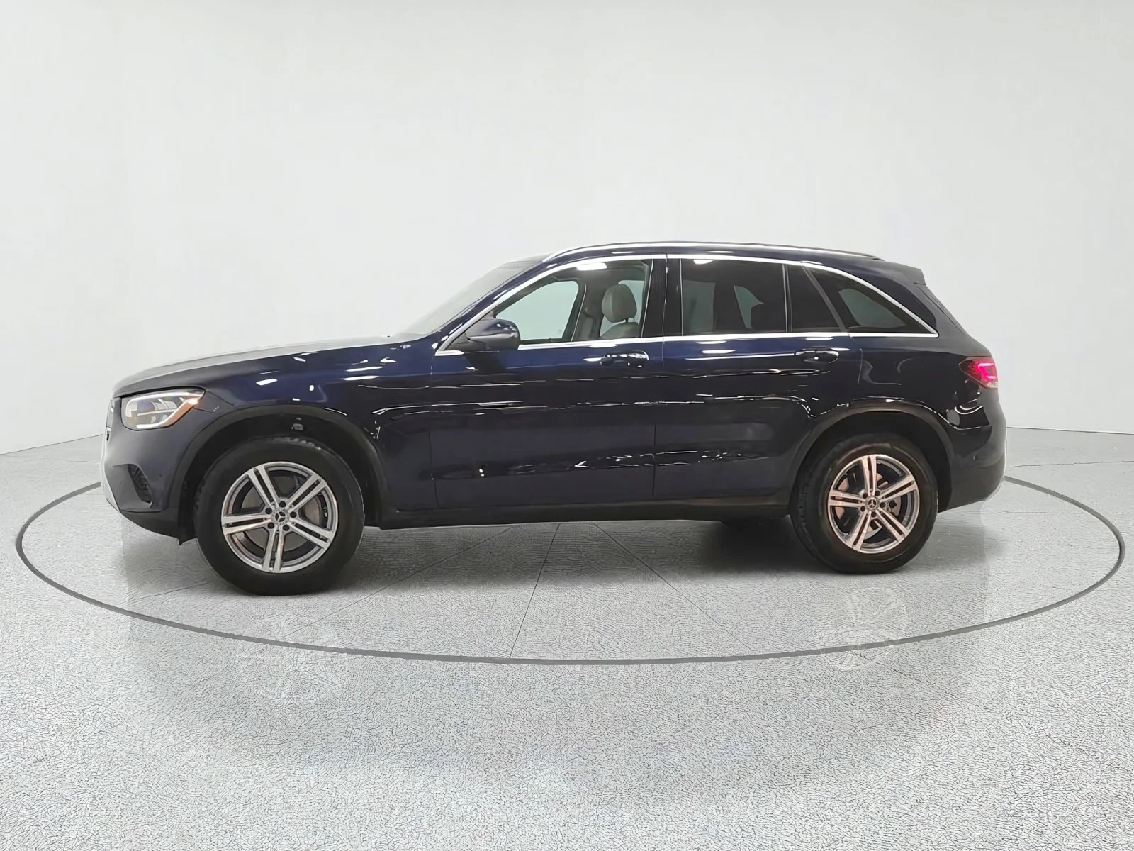 Used 2022 Lunar Blue Metallic Mercedes-Benz GLC 300 4MATIC® SUV image 8