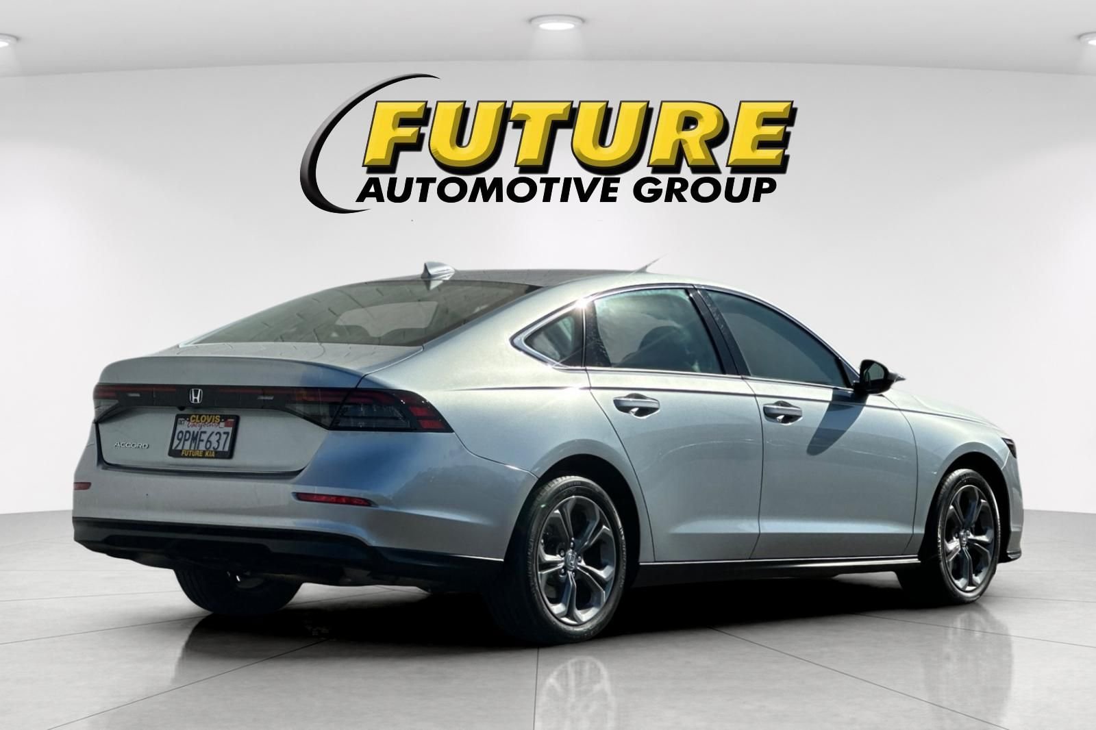 Used 2024 Gray Honda EX image 4