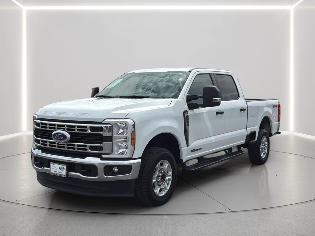 Used 2025 White Ford XLT image 9