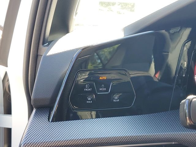 New 2026 White Volkswagen 2.0T SE image 28