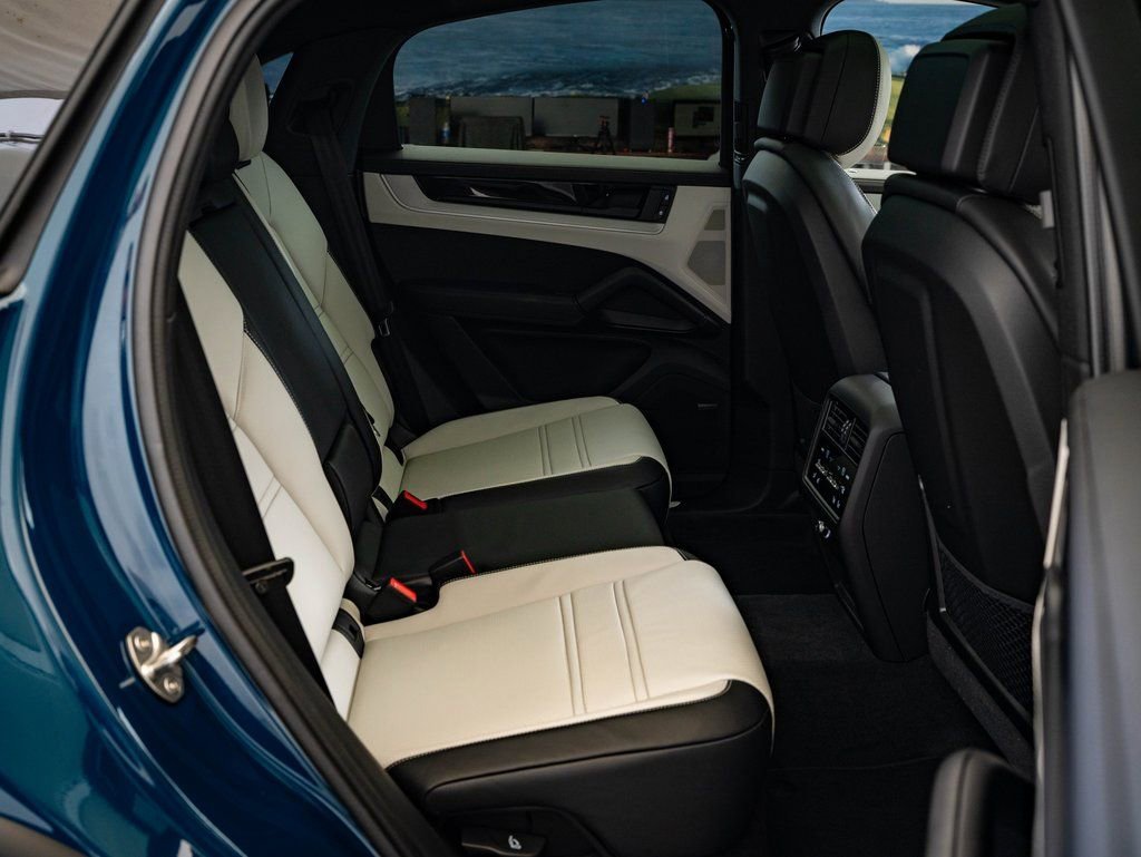 2026 Porsche Cayenne Coup Base - Photo 37