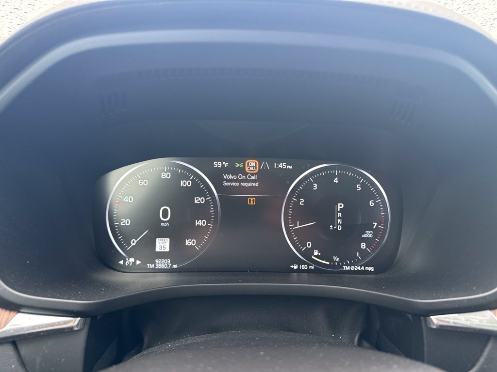 Used 2019  Volvo T5 Inscription image 6