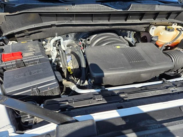 Used 2025 White Chevrolet LT image 22