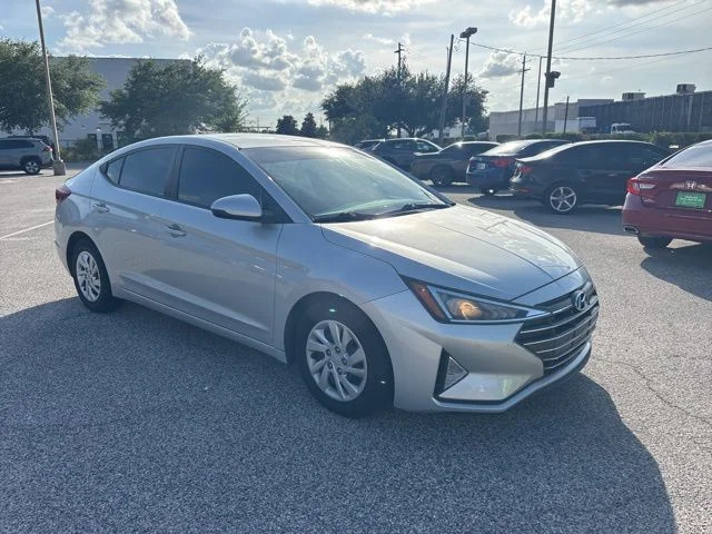 2019 Hyundai Elantra 2.0 SE A/T SULEV's photo