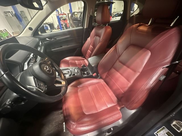 Used 2021 Polymetal Gray Metallic Mazda Carbon Edition Turbo image 17