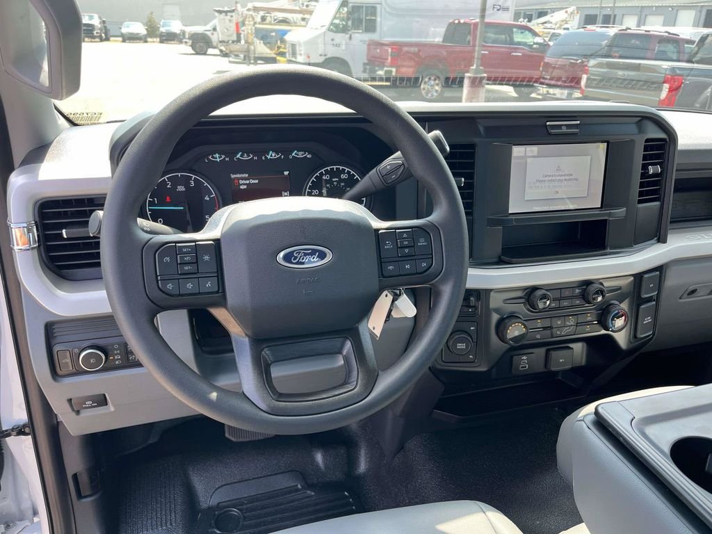 New 2026 Oxford White Ford F-350® XL image 9