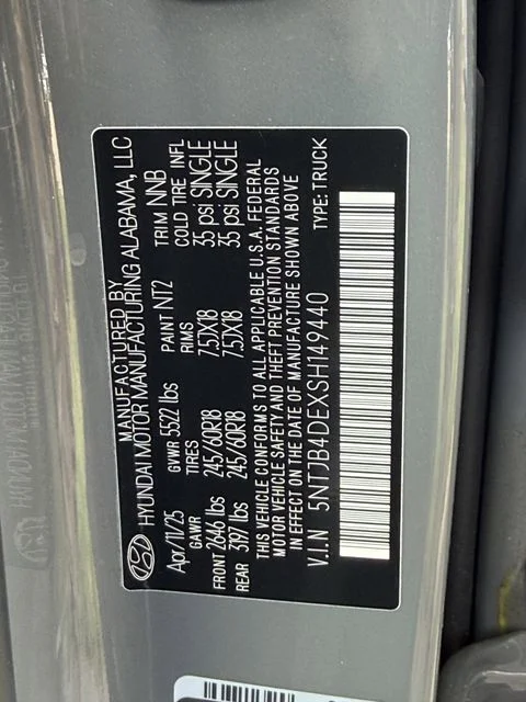 Used 2025 Gray Hyundai SEL image 27