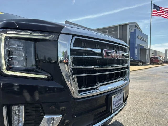 Used 2023 Blue GMC SLT image 4