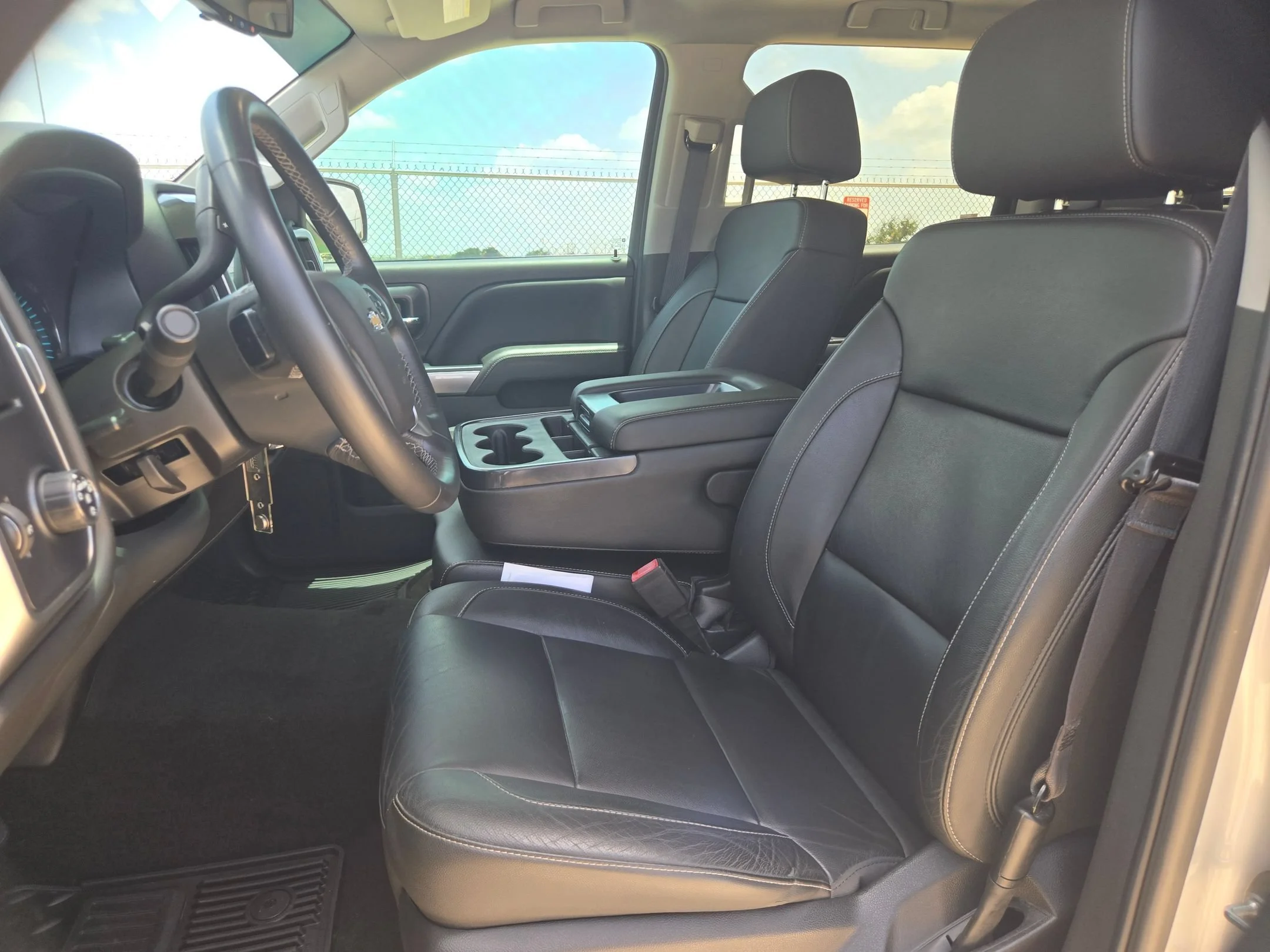 Used 2018 Silver Chevrolet LT image 10