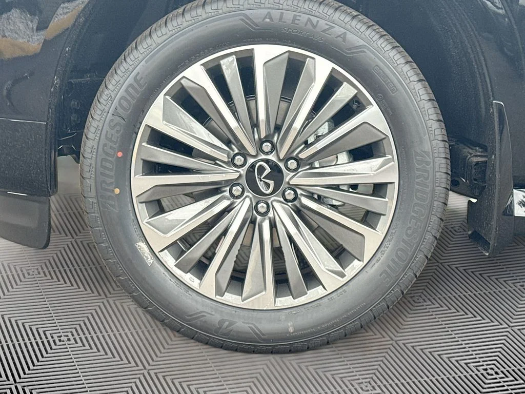 New 2026 BLACK OBSIDIAN INFINITI Luxe 2WD image 34