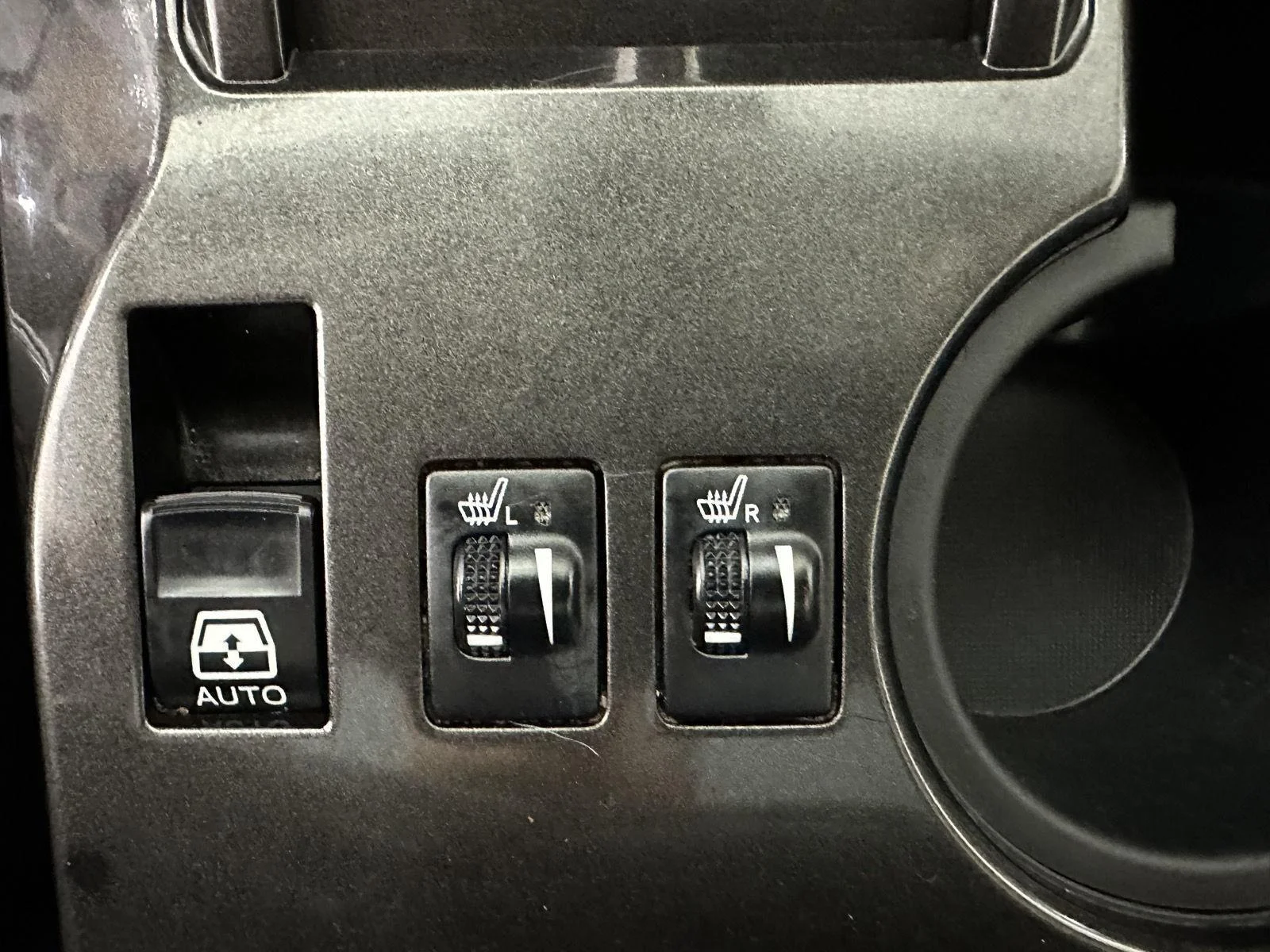 Used 2016 Super White Toyota Trail Premium image 3