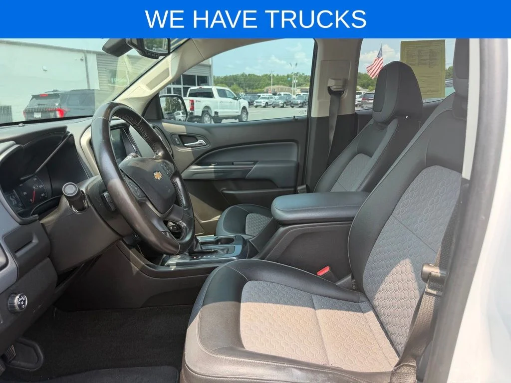 Used 2017 White Chevrolet Z71 image 15