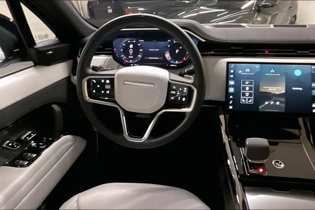 Used 2024 Gray Land Rover SE image 4