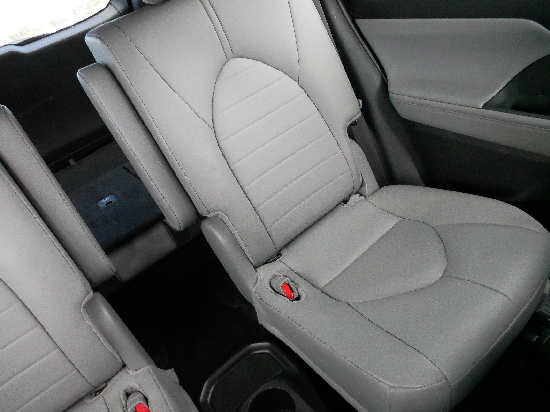 Certified Used 2026 Wind Chill Pearl Toyota XLE image 14