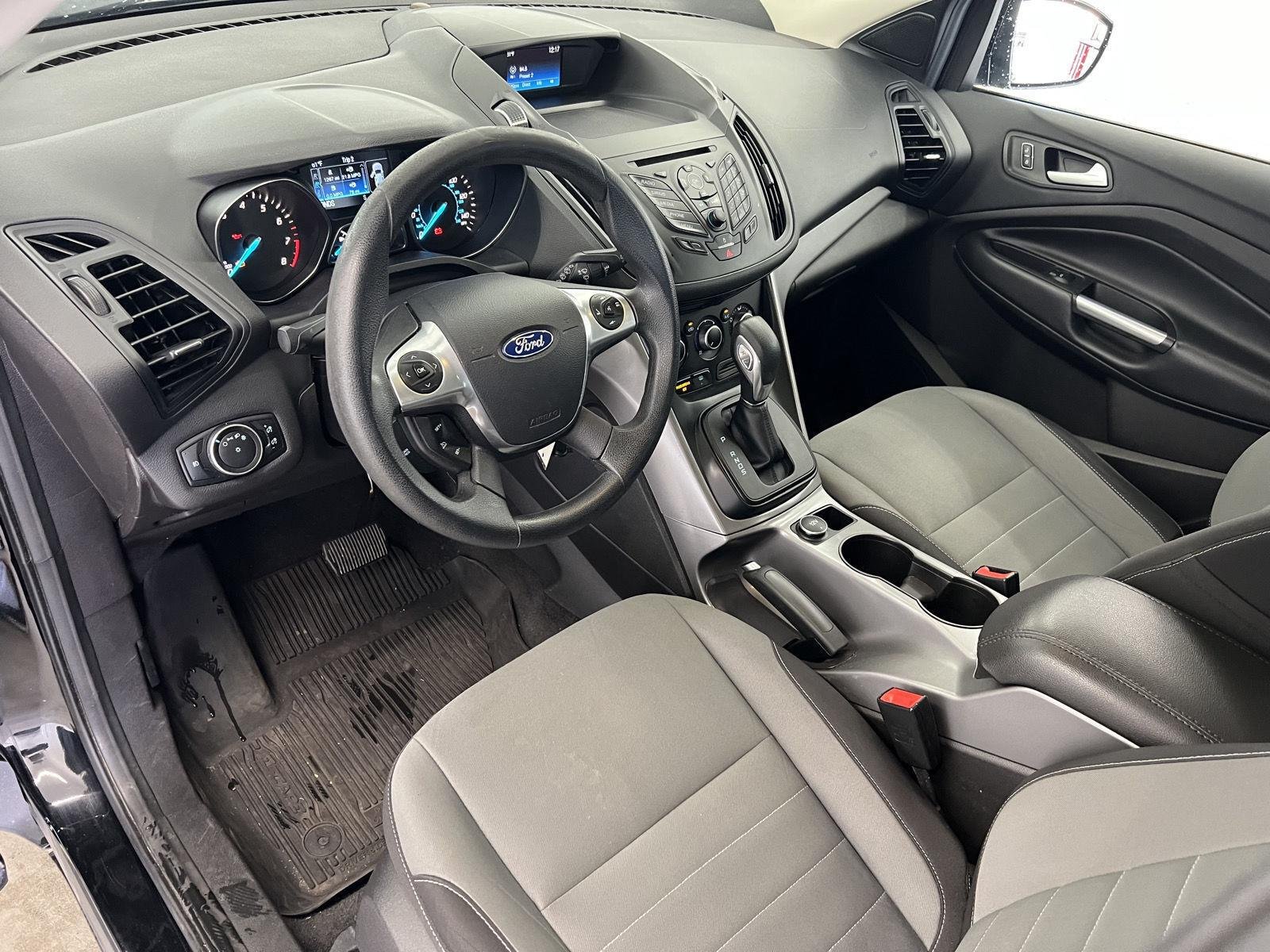 Used 2016 Shadow Black Ford SE image 13