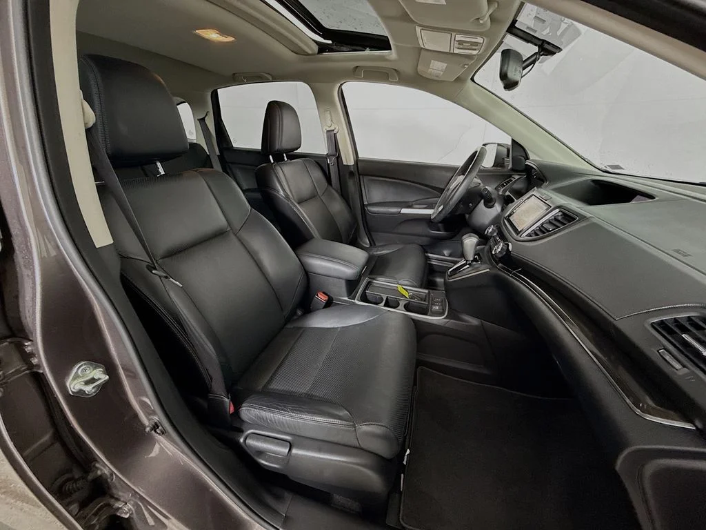 Used 2016 Urban Titanium Metallic Honda EX-L image 29