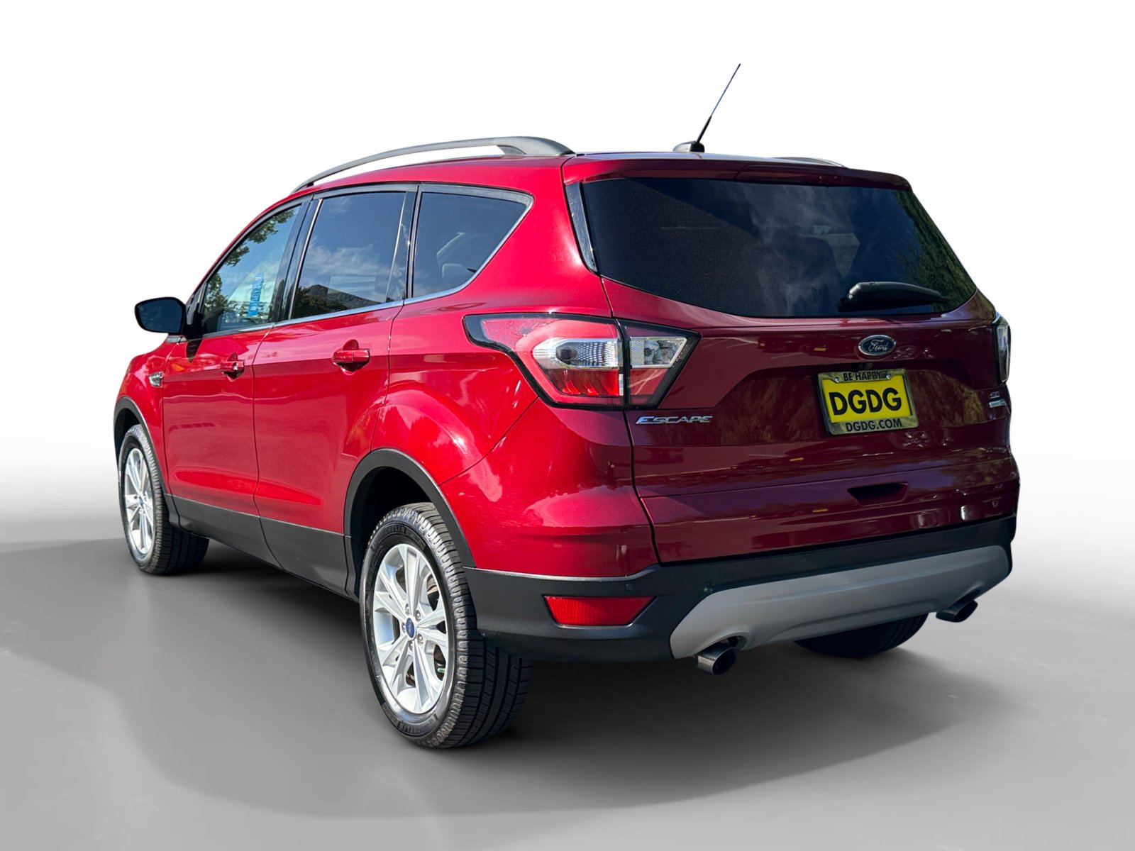 Used 2017 Ruby Red Metallic Ford SE image 3