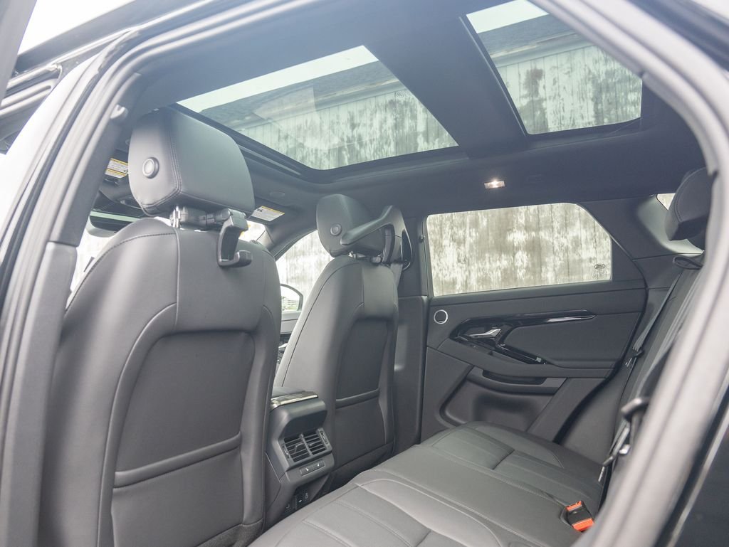 New 2026 Santorini Black Land Rover S image 22