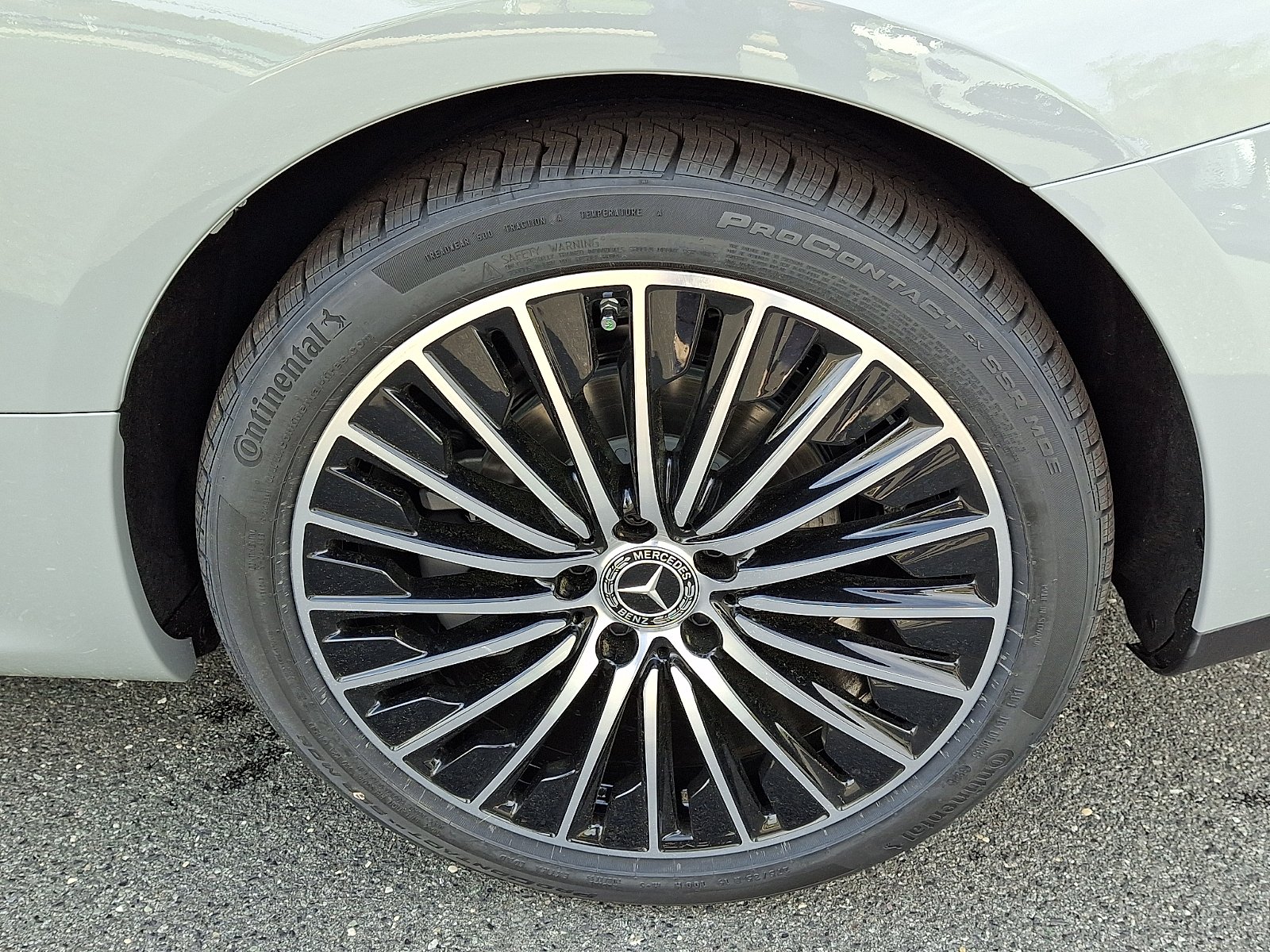 New 2026 MANUFAKTUR Alpine Grey Mercedes-Benz CLE 300 image 5