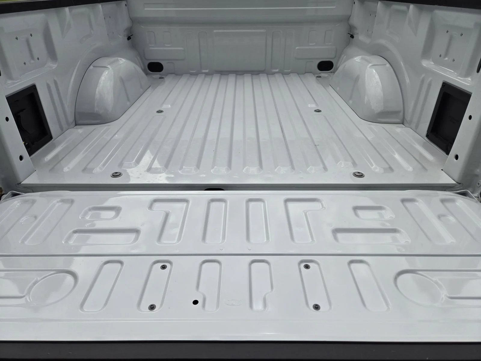 New 2026 Oxford White Ford XLT image 20