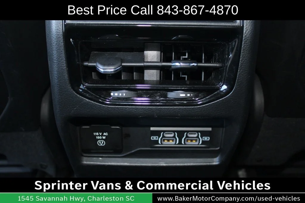 Used 2023 Diamond Black Jeep Altitude X image 32